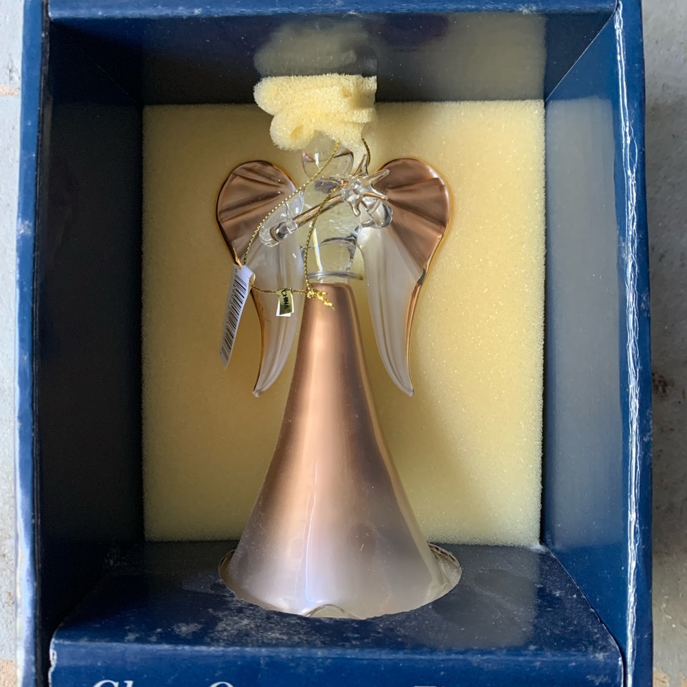 2 Glass ornament figurines